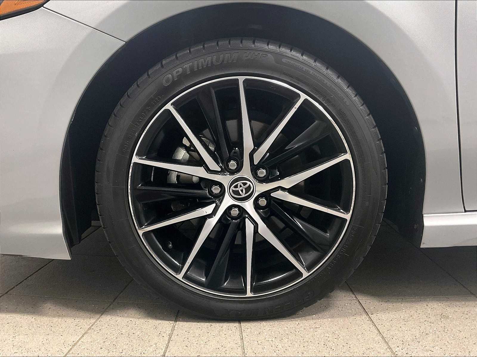 2023 Toyota Camry SE - Photo 7