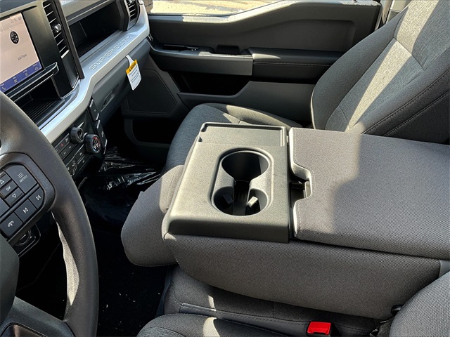 2025 Ford F-350SD XL - Photo 9