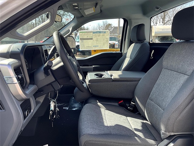 2025 Ford F-350SD XL - Photo 10