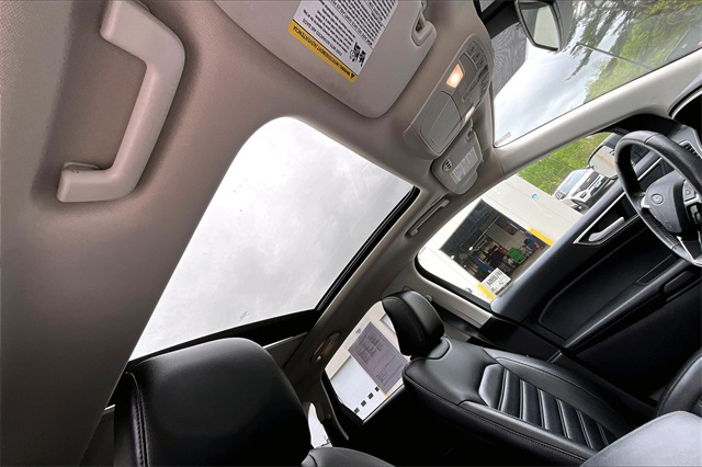 2021 Ford Edge SEL - Photo 18