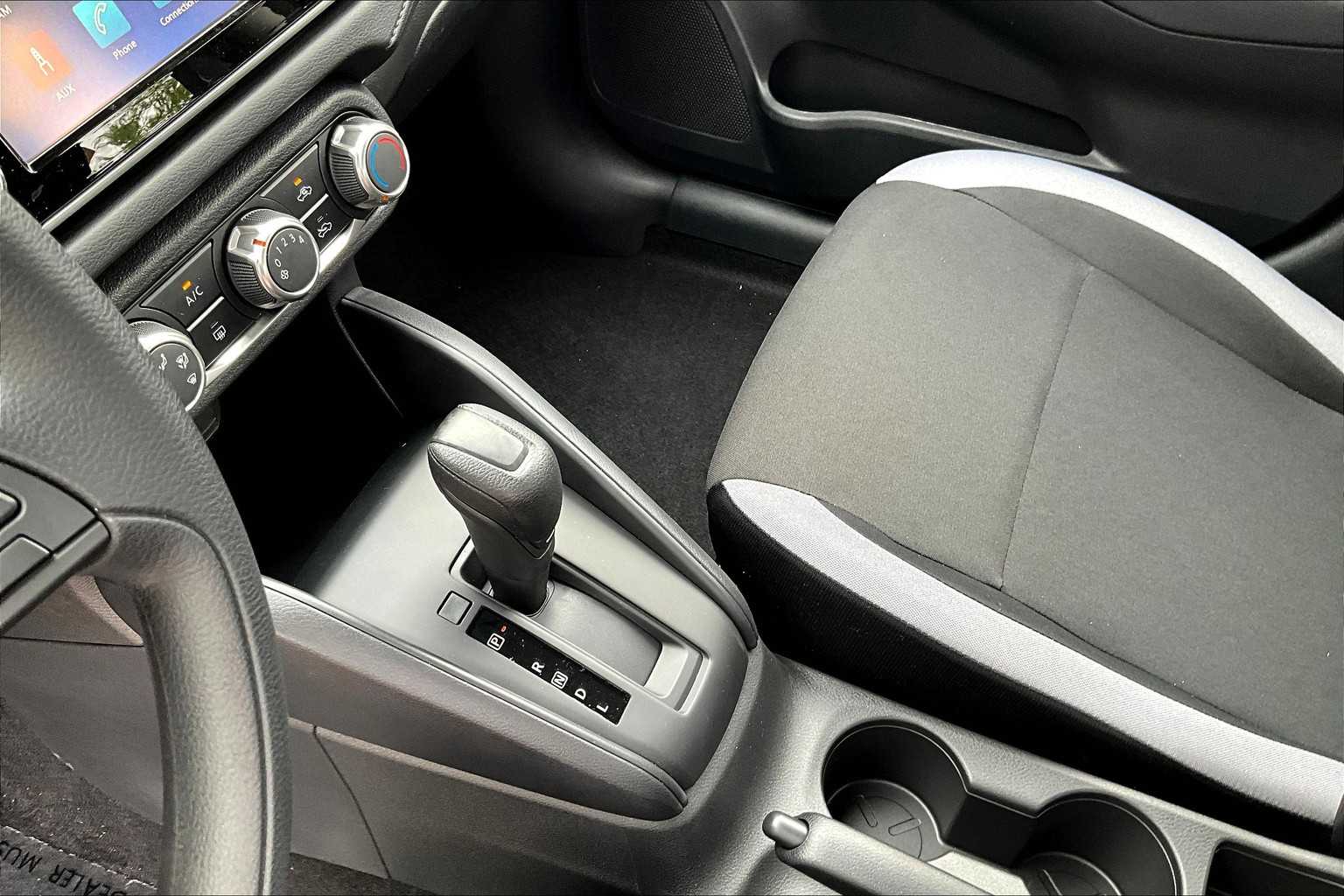 2025 Nissan Versa S - Photo 14