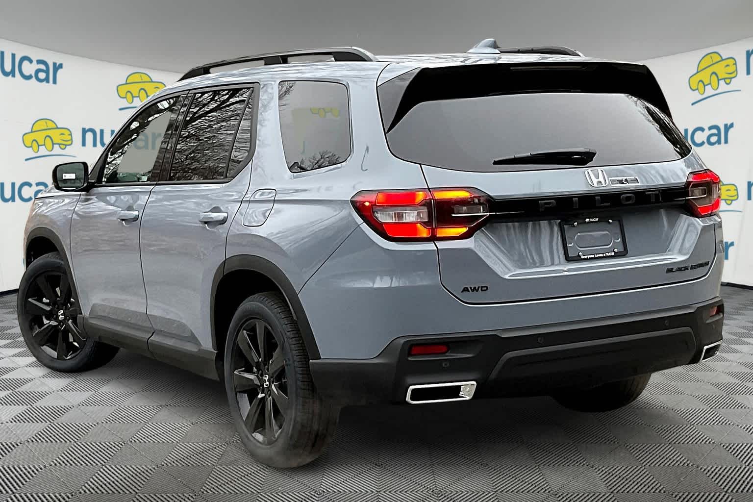 2025 Honda Pilot Black Edition - Photo 5