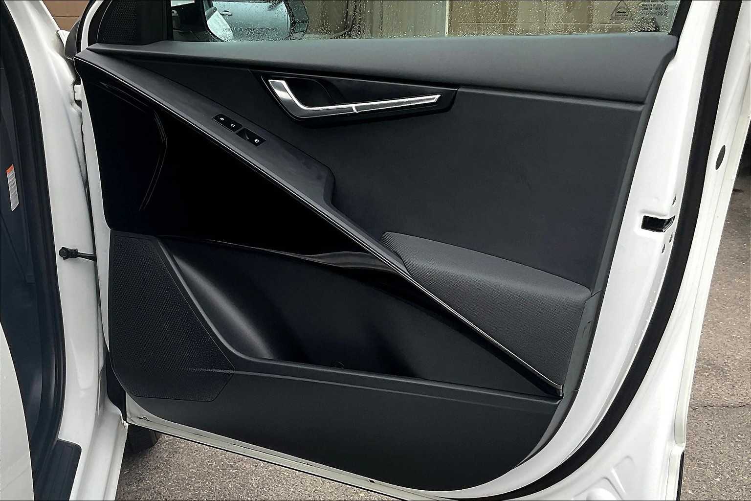 2024 Kia Niro EV Wind - Photo 12
