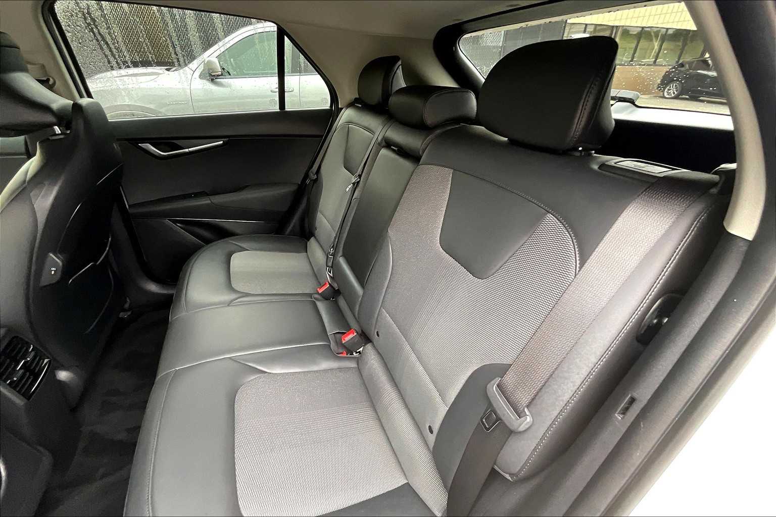 2024 Kia Niro EV Wind - Photo 15
