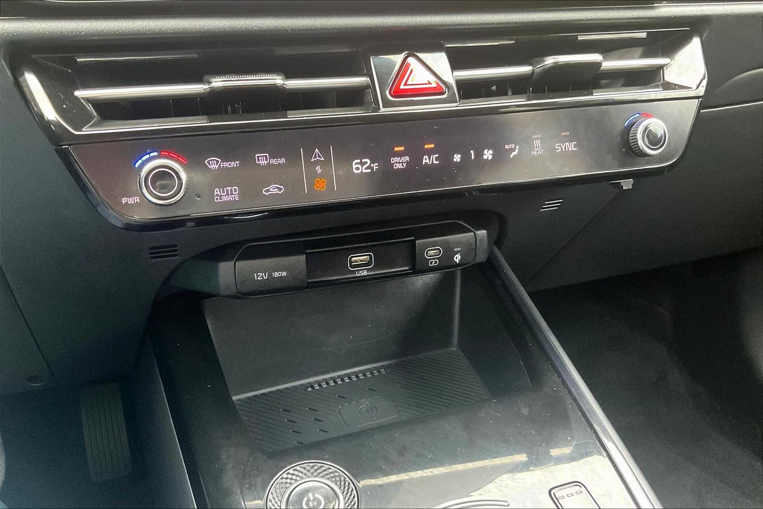 2024 Kia Niro EV Wind - Photo 25