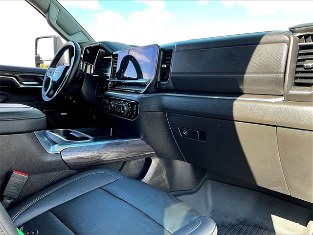 2024 Chevrolet Silverado 2500HD LTZ - Photo 13