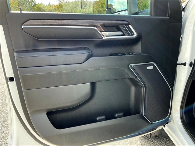 2024 Chevrolet Silverado 2500HD LTZ - Photo 9