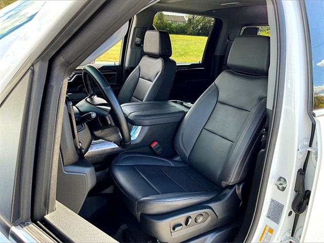 2024 Chevrolet Silverado 2500HD LTZ - Photo 10