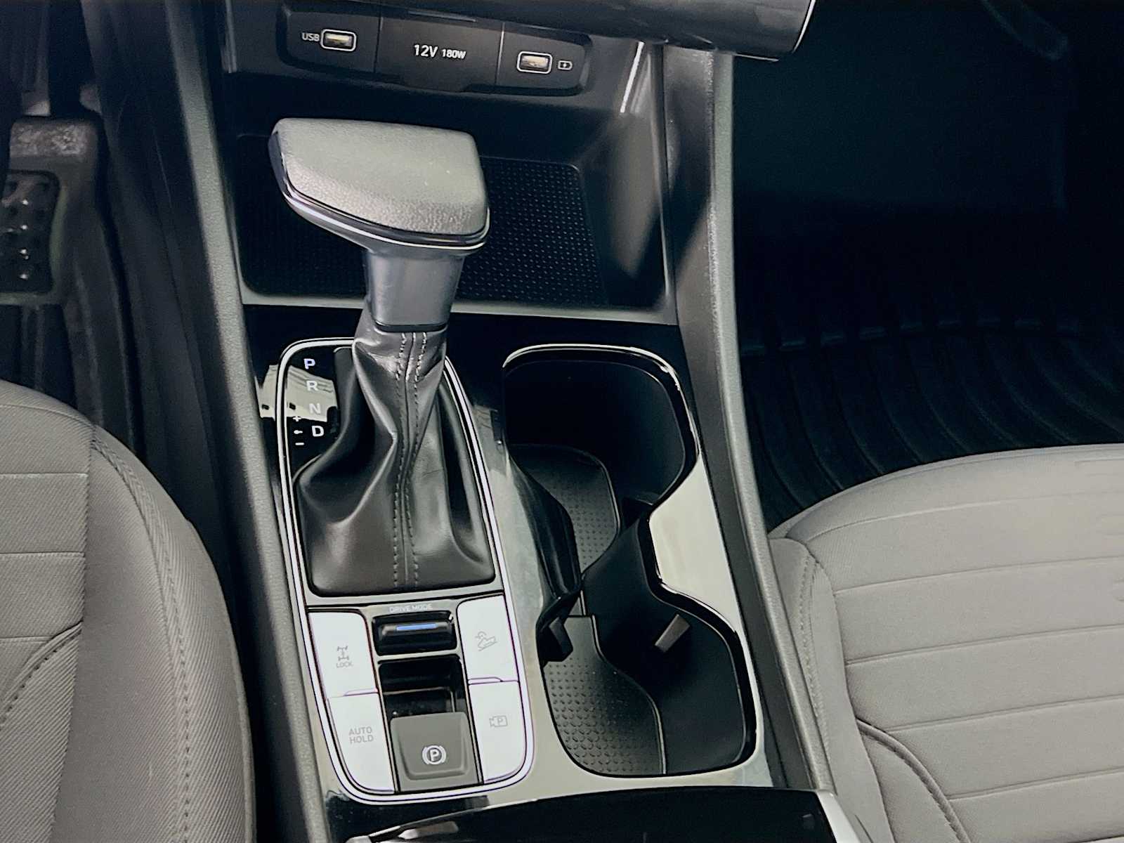 2023 Hyundai Santa Cruz SE - Photo 16