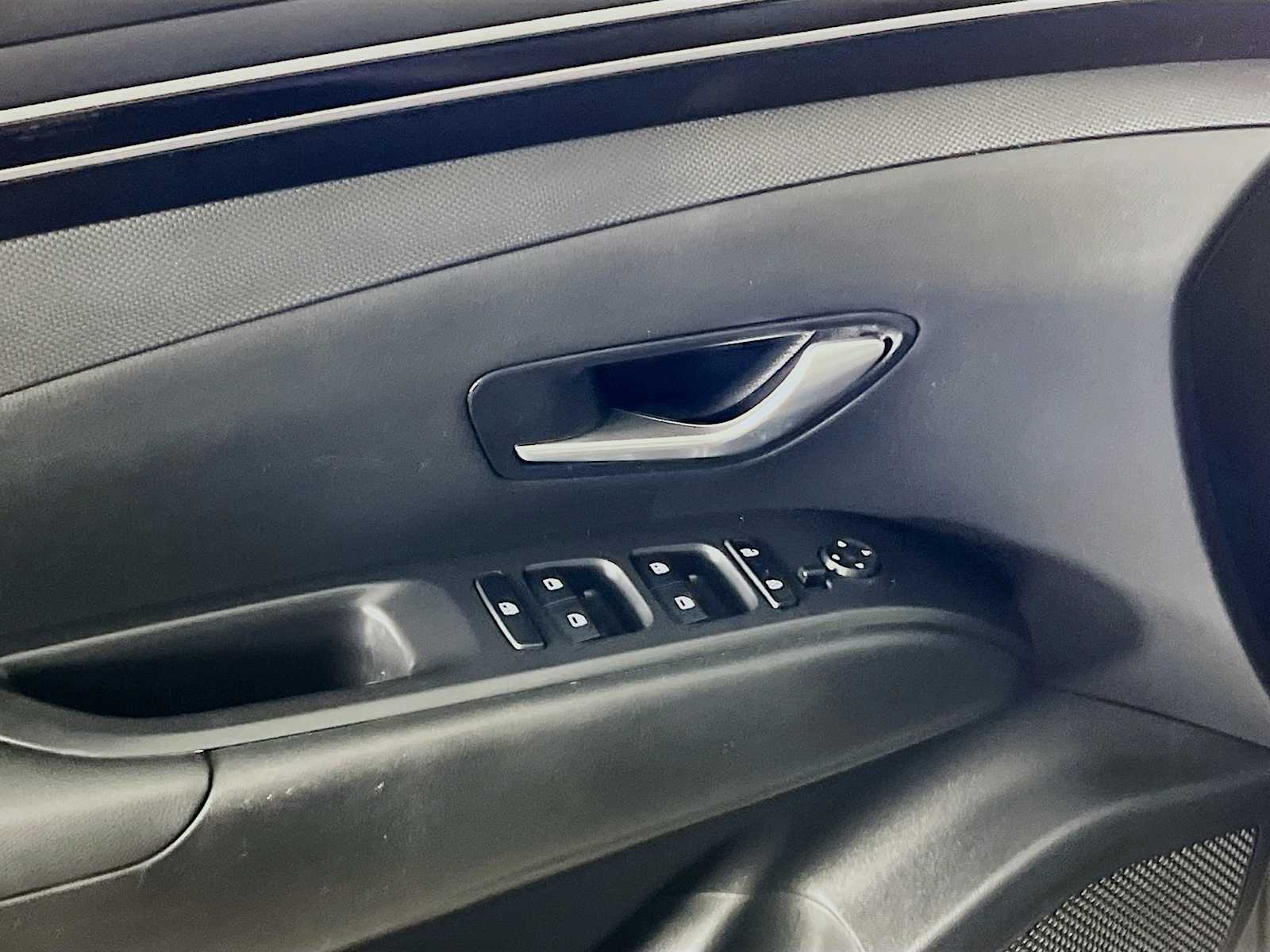2023 Hyundai Santa Cruz SE - Photo 17