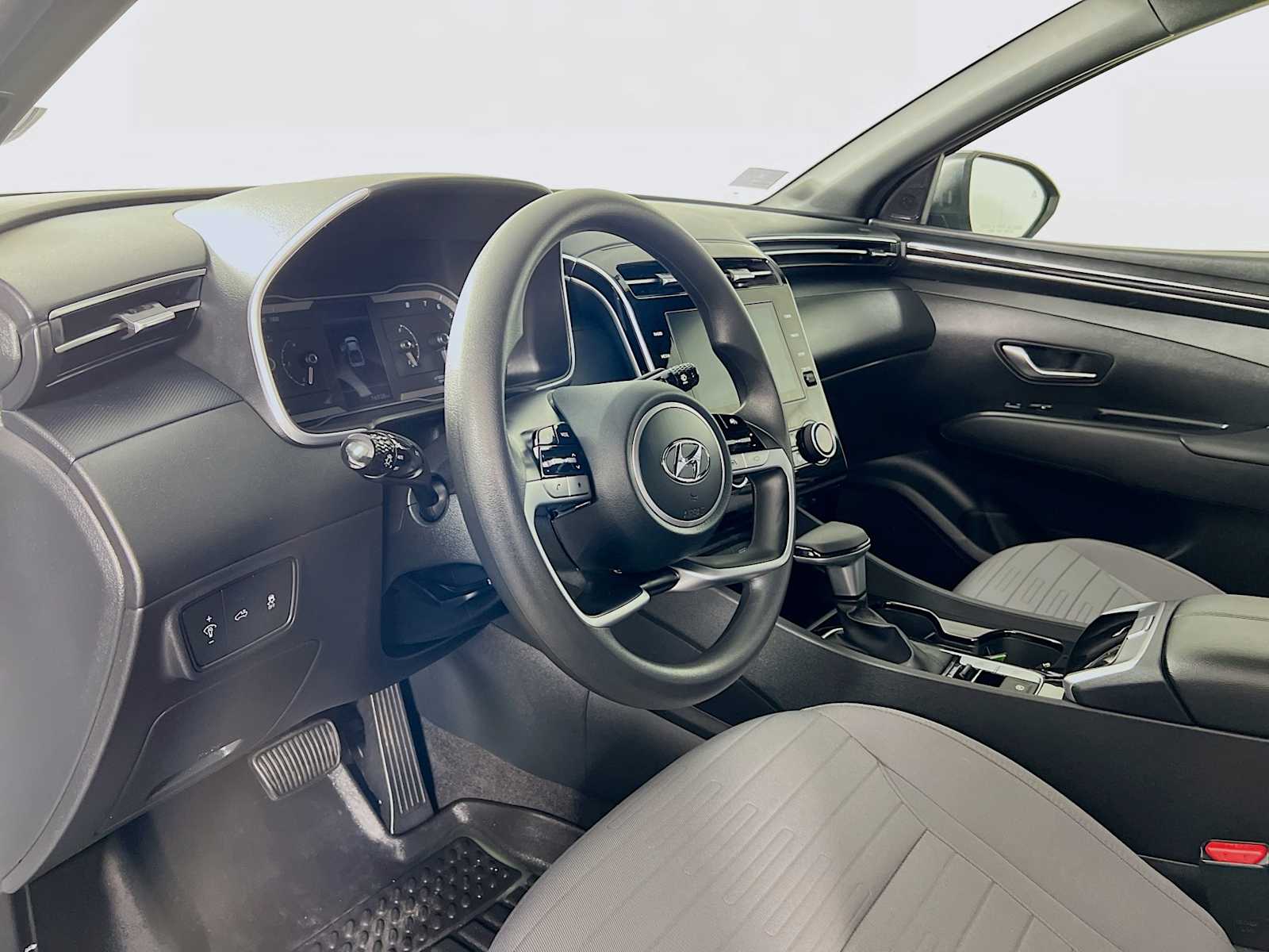 2023 Hyundai Santa Cruz SE - Photo 9