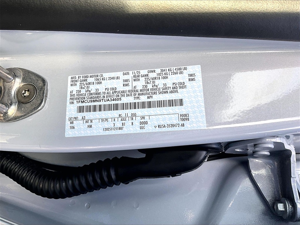 2026 Ford Escape ST-Line - Photo 13