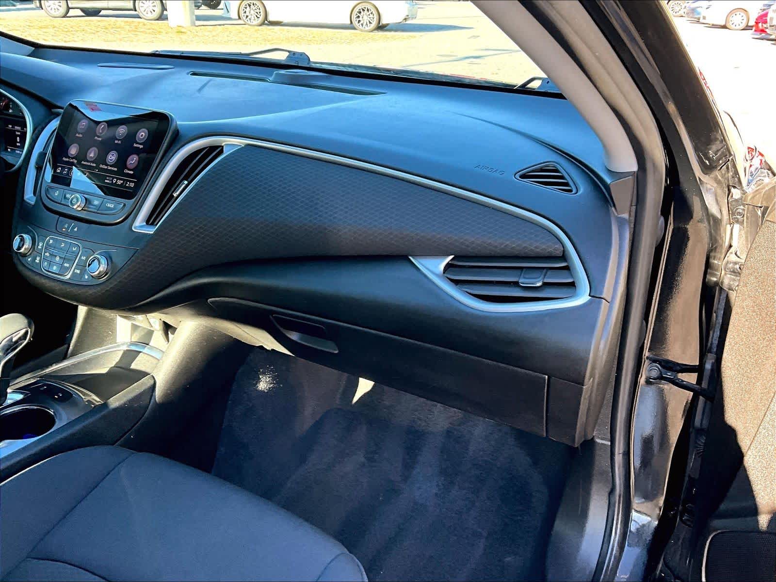 2024 Chevrolet Malibu LT - Photo 13