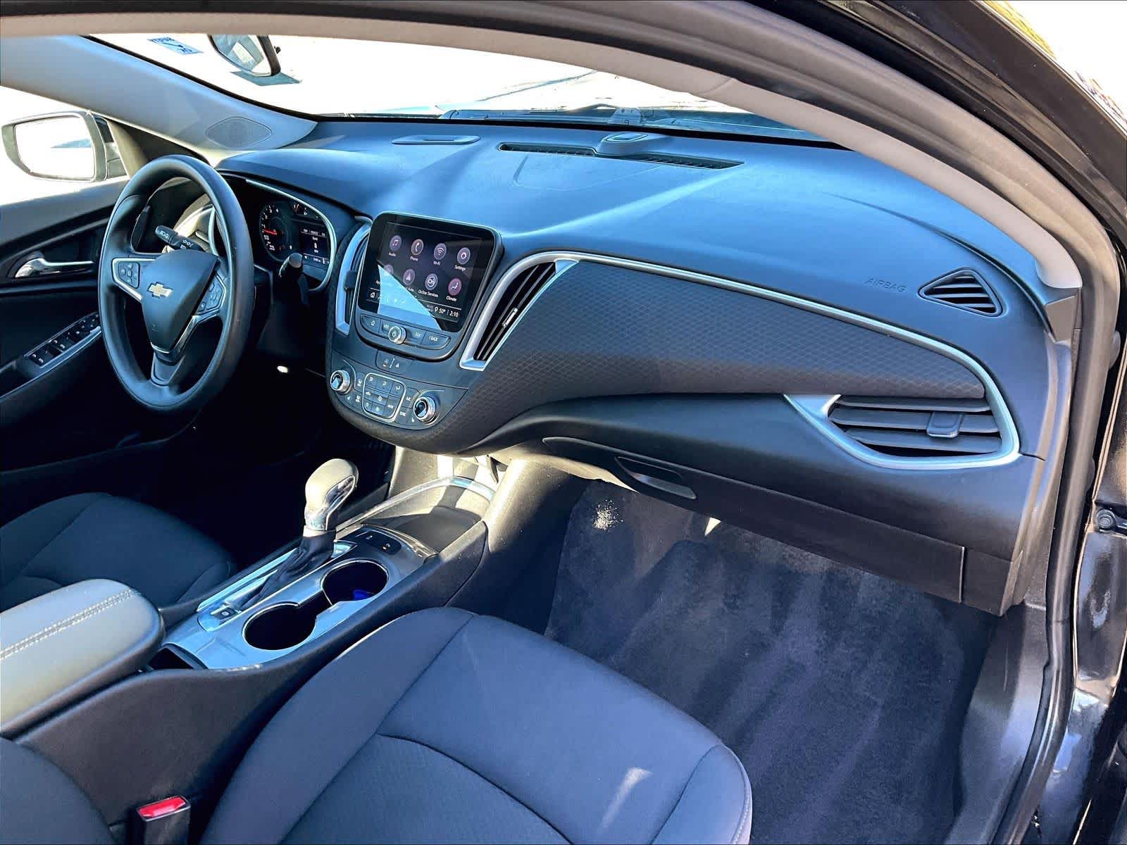 2024 Chevrolet Malibu LT - Photo 14