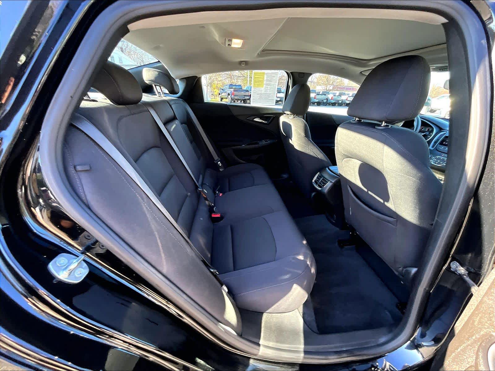 2024 Chevrolet Malibu LT - Photo 16