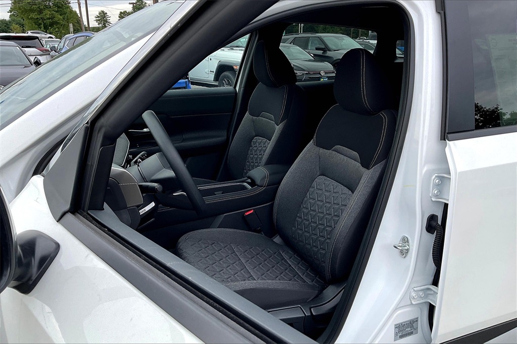 2025 Nissan Kicks SV - Photo 11