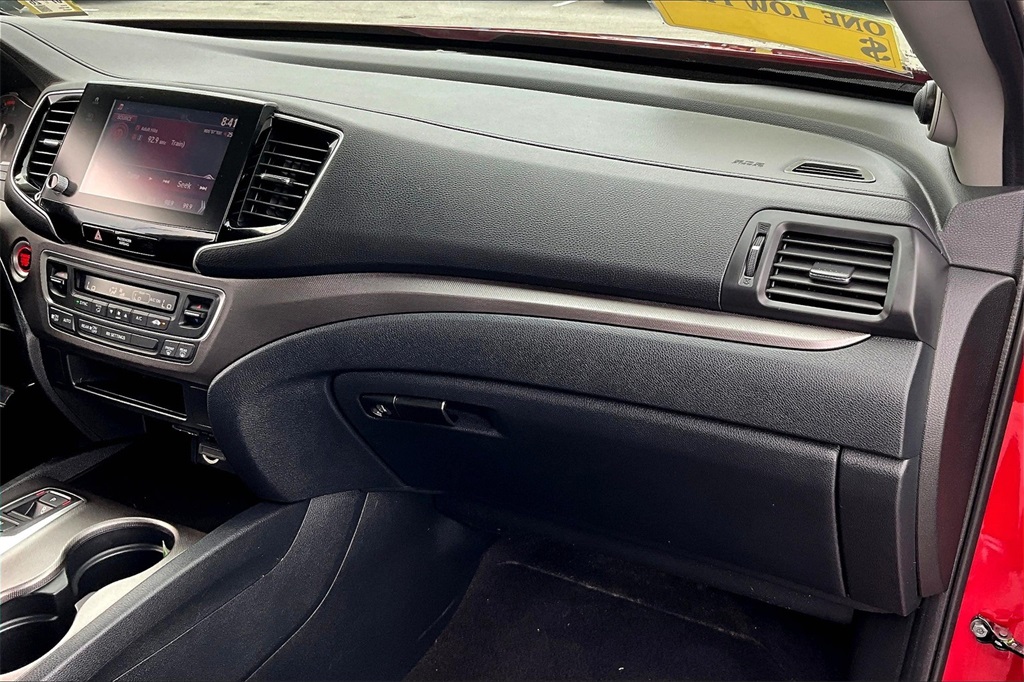 2023 Honda Ridgeline Sport - Photo 13