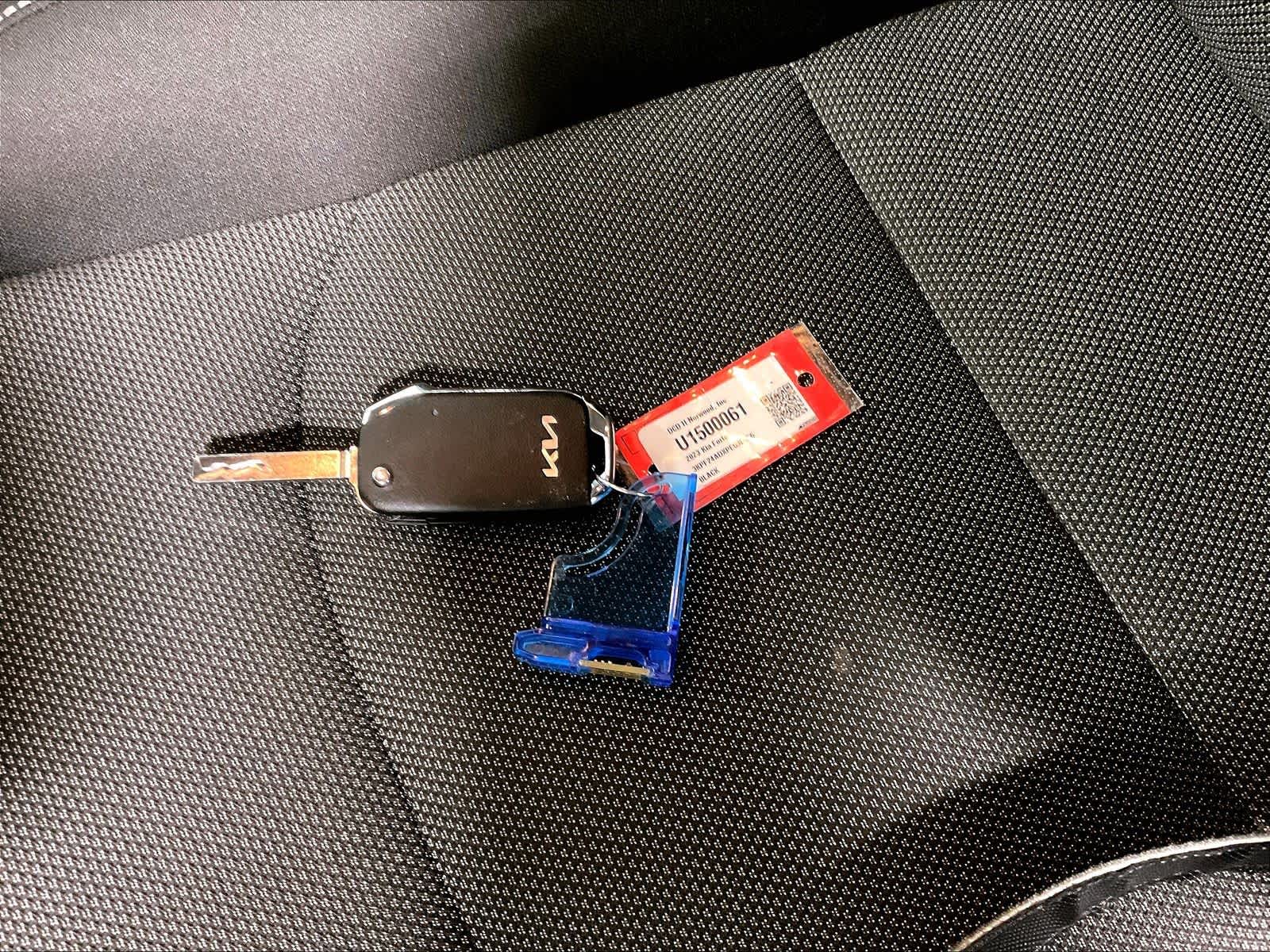 2023 Kia Forte LXS - Photo 30