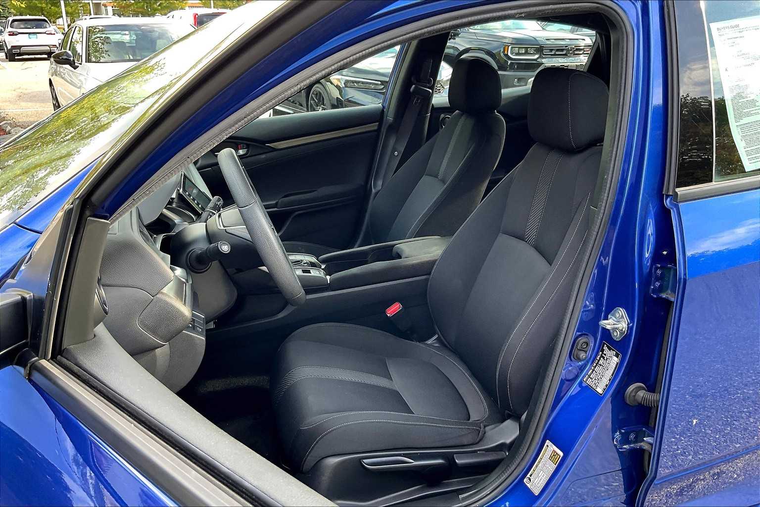 2019 Honda Civic Hatchback EX - Photo 15