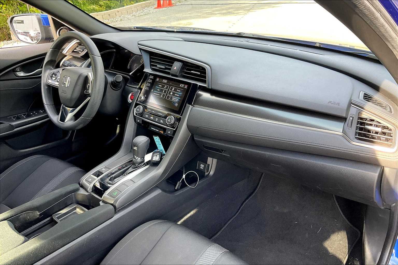 2019 Honda Civic Hatchback EX - Photo 23
