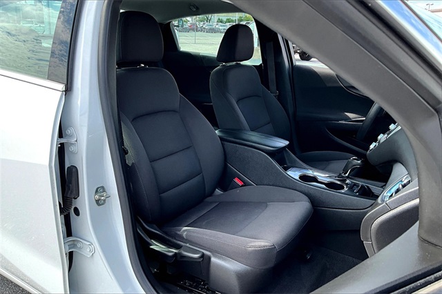 2019 Chevrolet Malibu LT - Photo 11