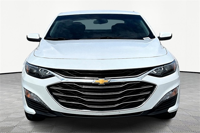 2019 Chevrolet Malibu LT - Photo 2