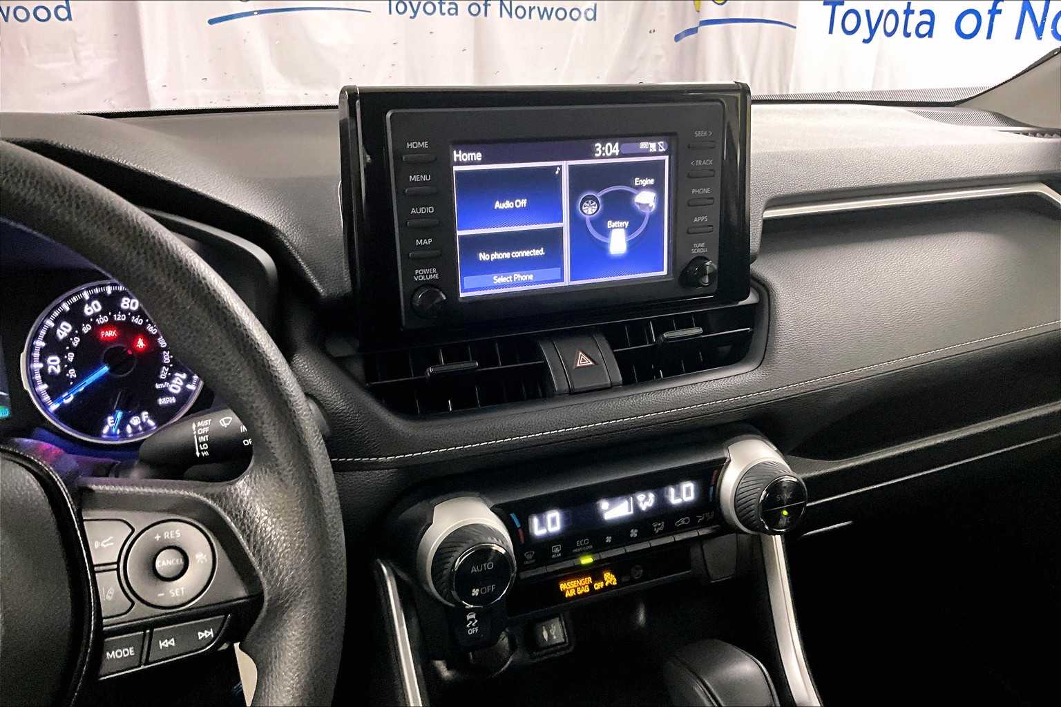 2019 Toyota RAV4 Hybrid LE - Photo 18