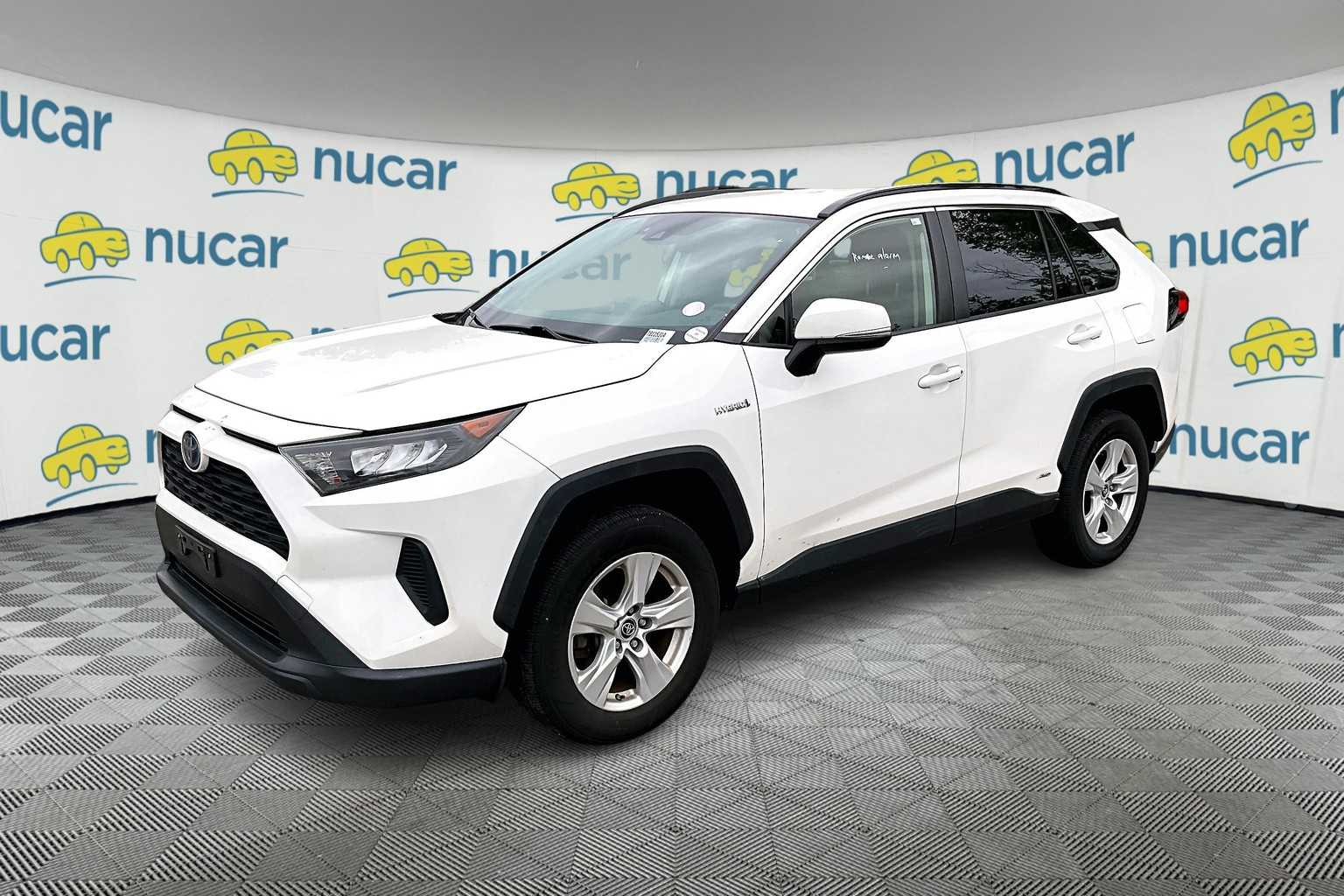 2019 Toyota RAV4 Hybrid LE - Photo 2