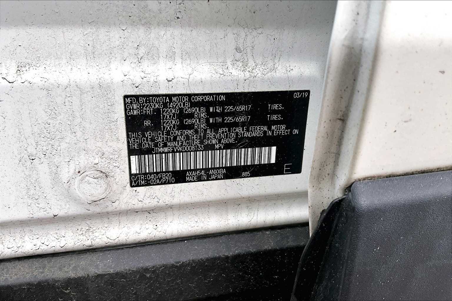 2019 Toyota RAV4 Hybrid LE - Photo 6