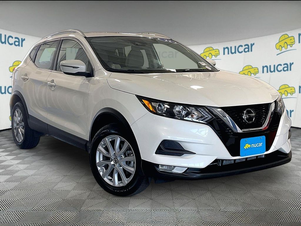 2022 Nissan Rogue Sport SV