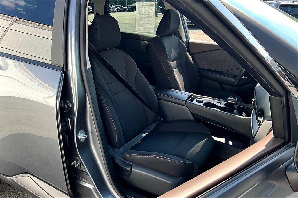 2023 Nissan Rogue S - Photo 11