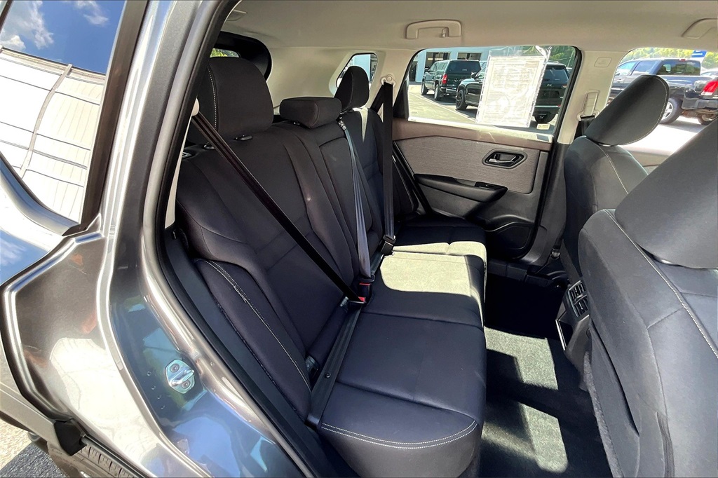 2023 Nissan Rogue S - Photo 16