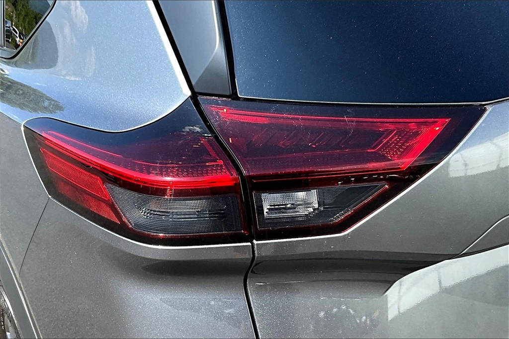 2023 Nissan Rogue S - Photo 30