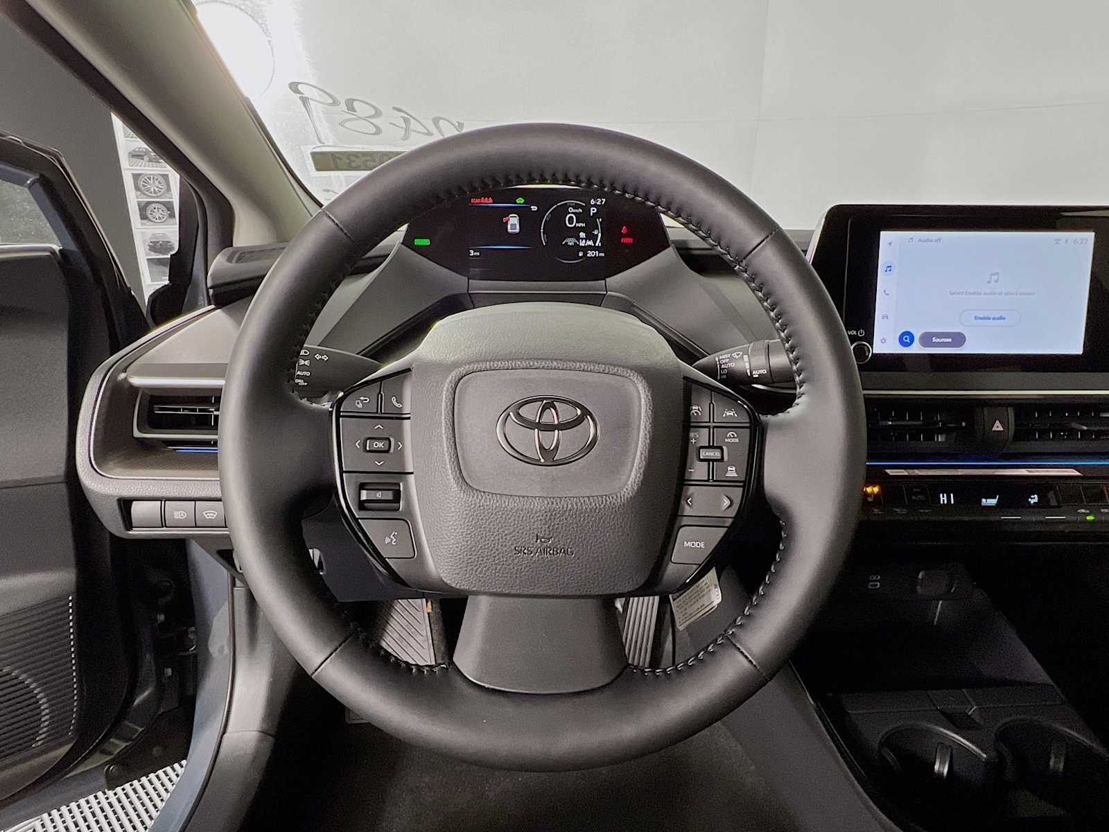 2026 Toyota Prius XLE - Photo 7