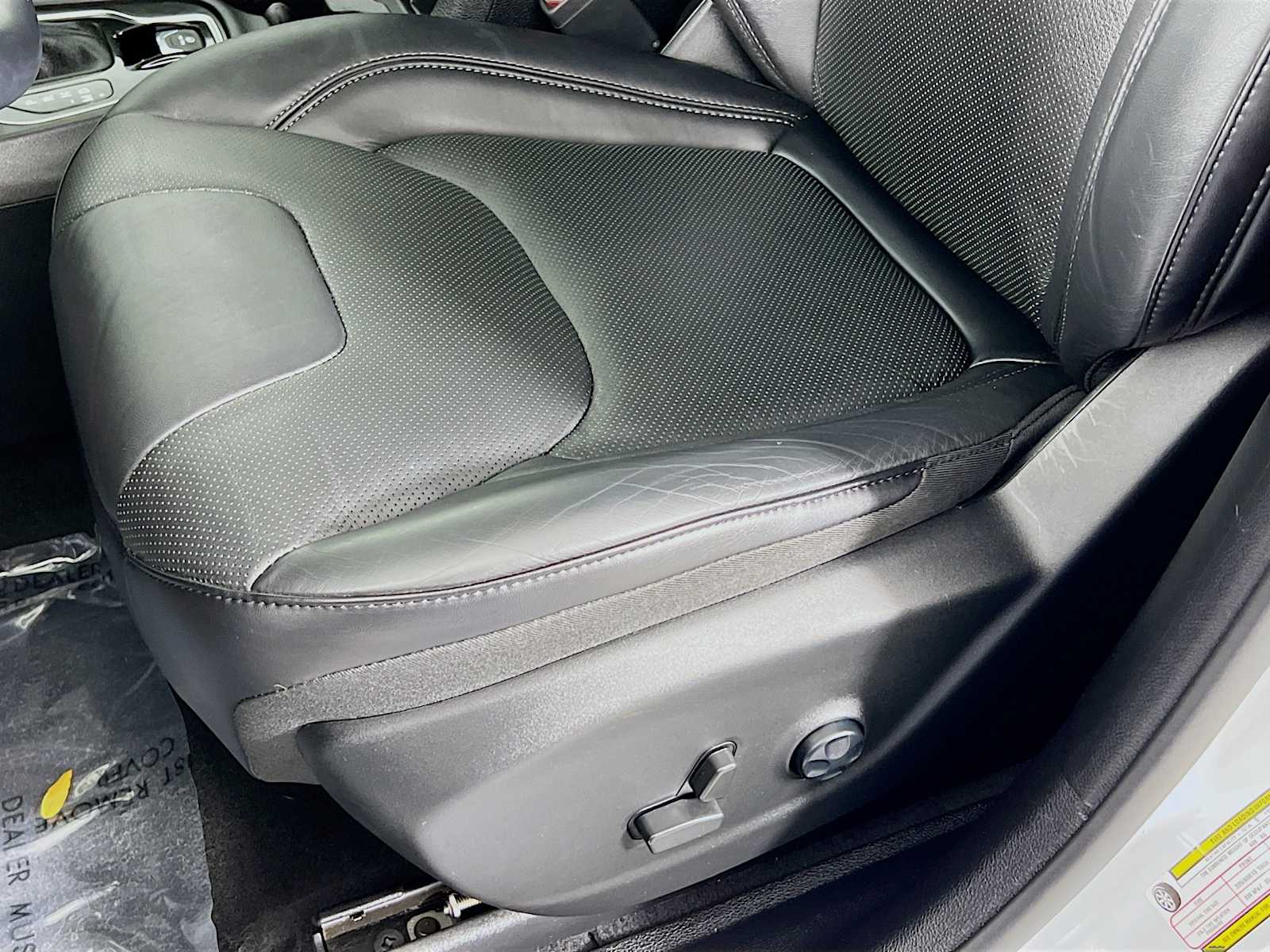 2021 Jeep Cherokee Limited - Photo 19