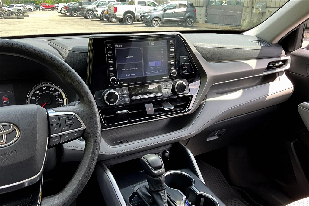 2021 Toyota Highlander L - Photo 19
