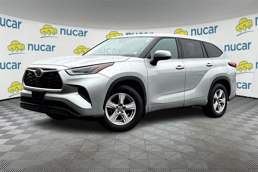 2021 Toyota Highlander L - Photo 2