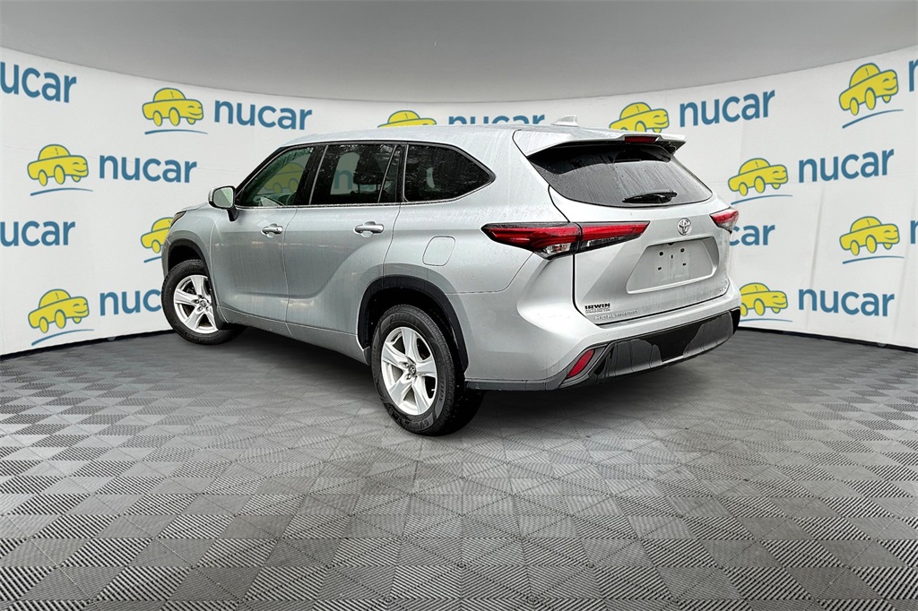 2021 Toyota Highlander L - Photo 3