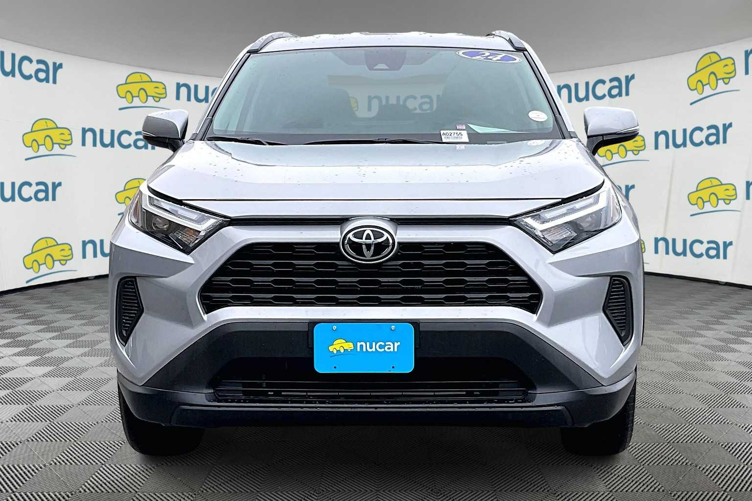 2024 Toyota RAV4 XLE - Photo 2