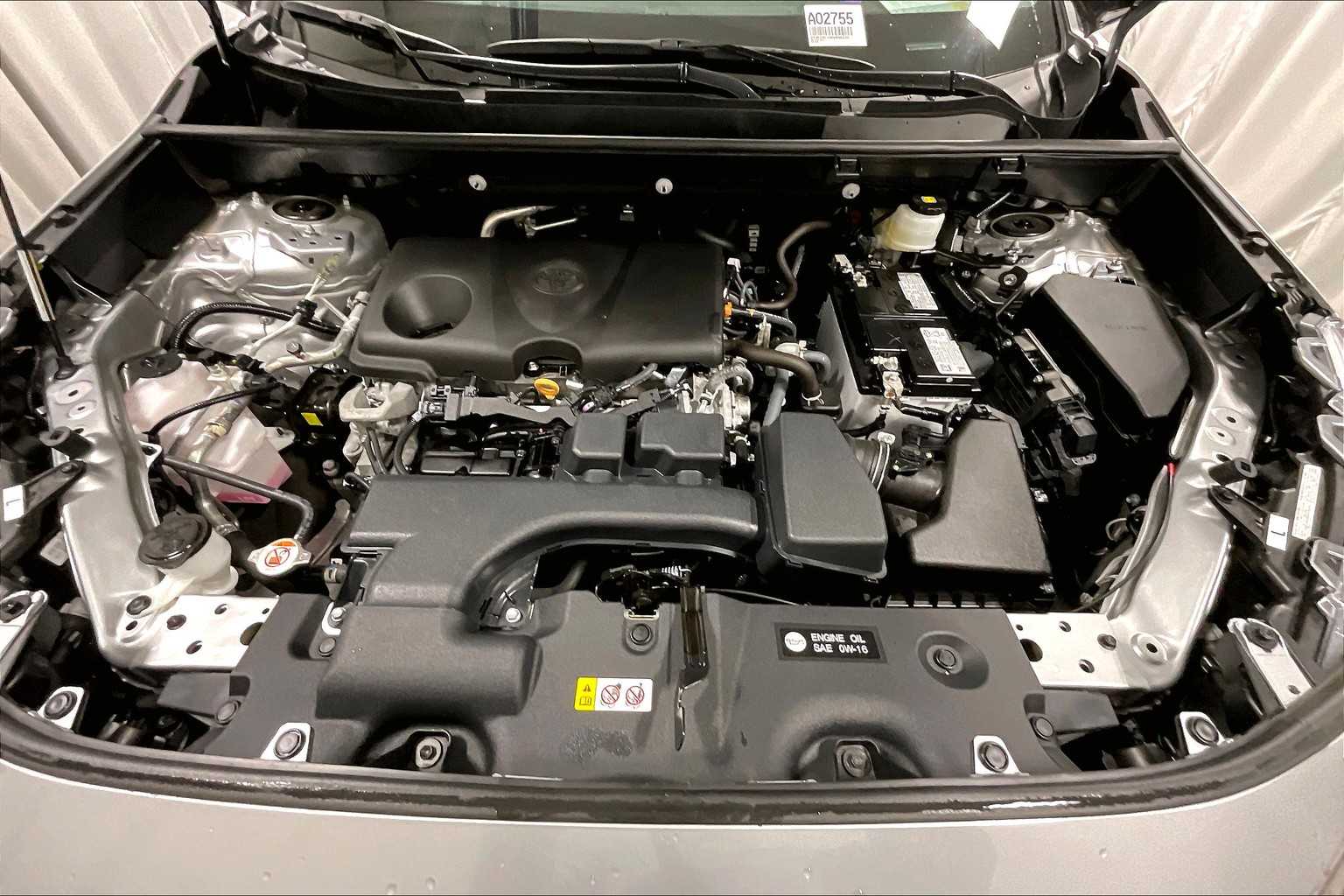 2024 Toyota RAV4 XLE - Photo 29
