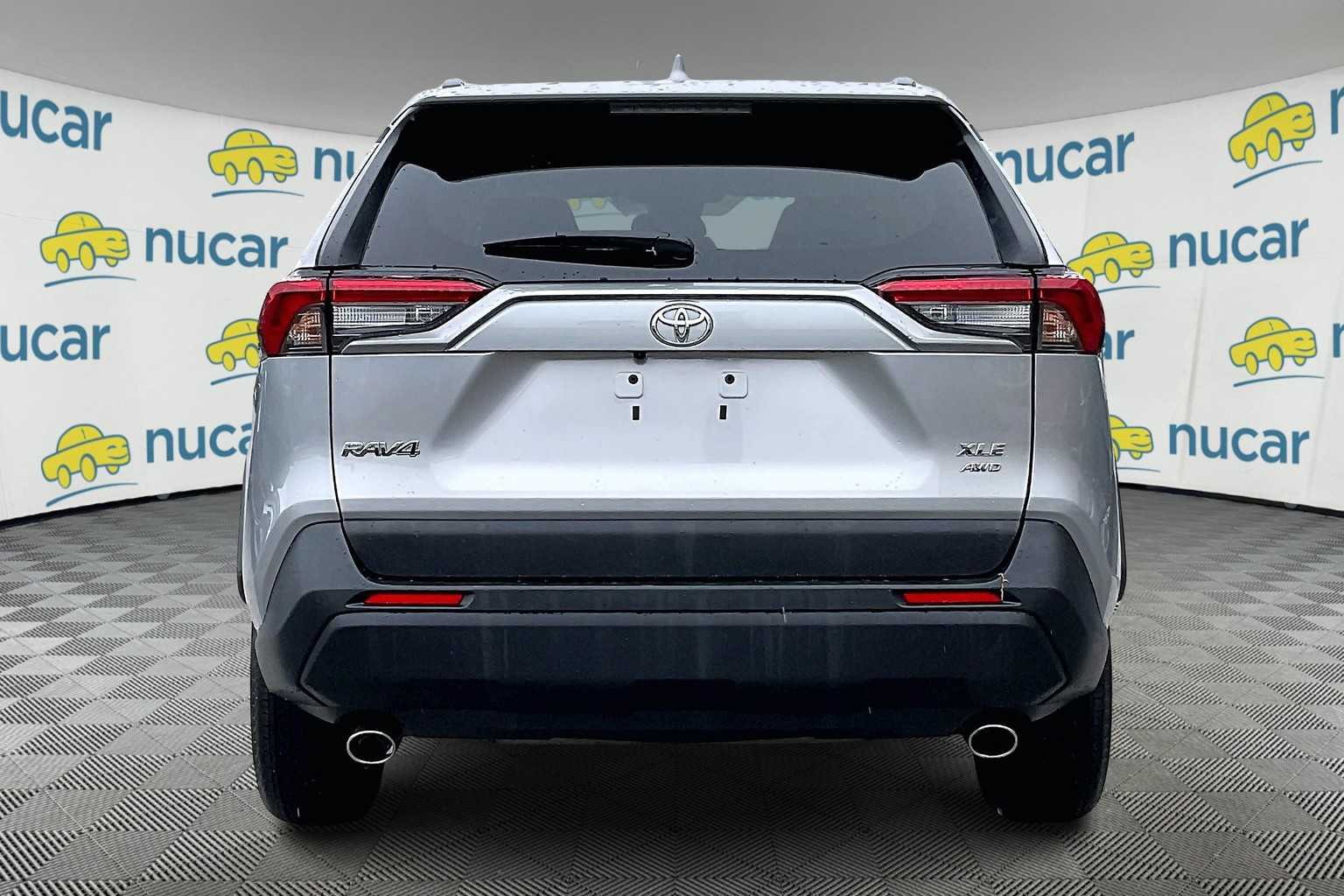 2024 Toyota RAV4 XLE - Photo 5