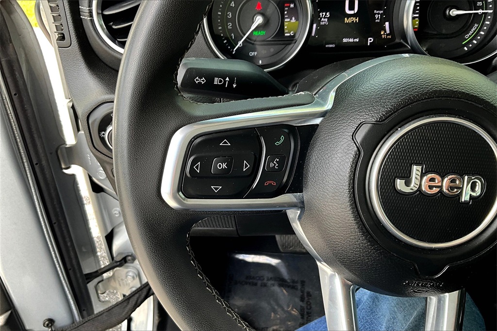 2023 Jeep Wrangler Sahara 4xe - Photo 23