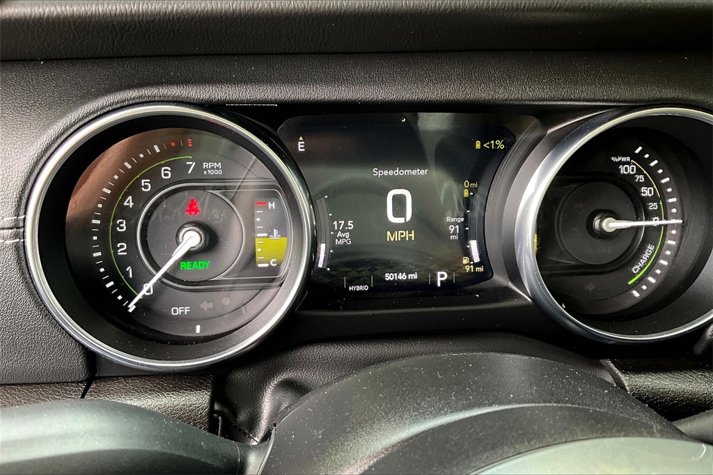 2023 Jeep Wrangler Sahara 4xe - Photo 25