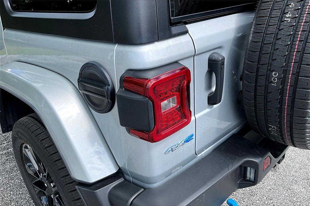 2023 Jeep Wrangler Sahara 4xe - Photo 34