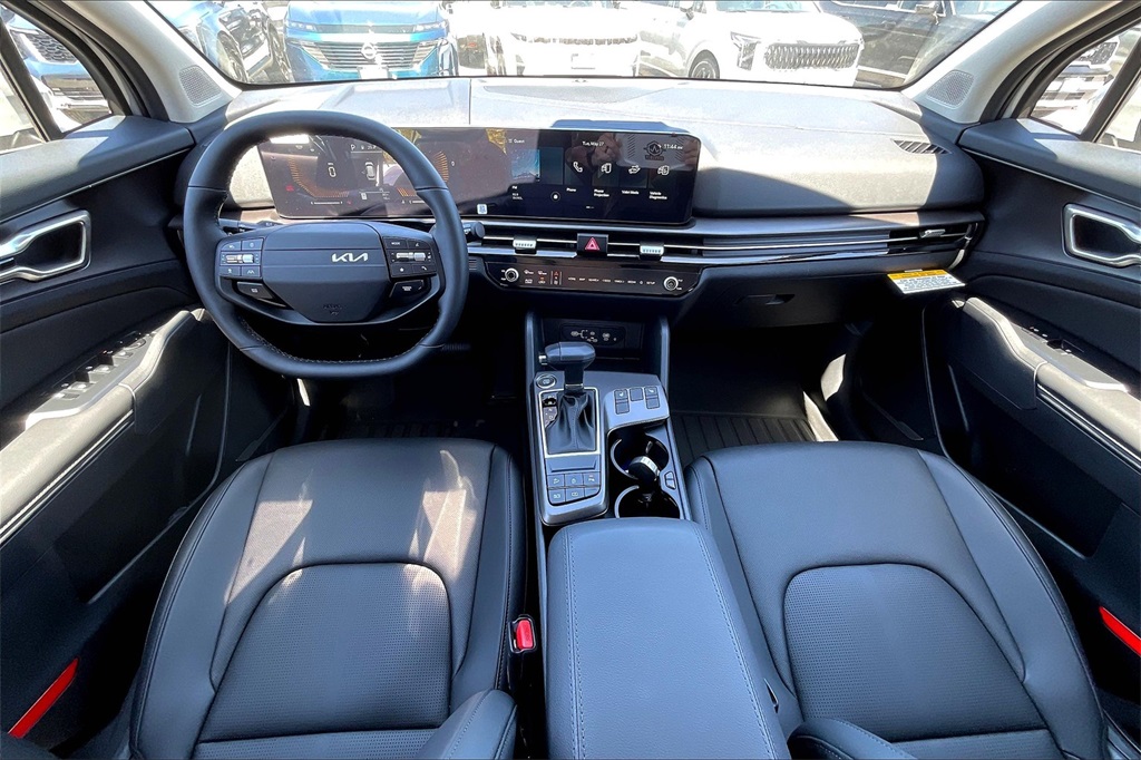 2026 Kia Sportage EX - Photo 12