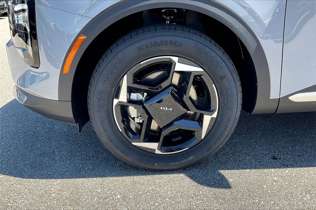 2026 Kia Sportage EX - Photo 8