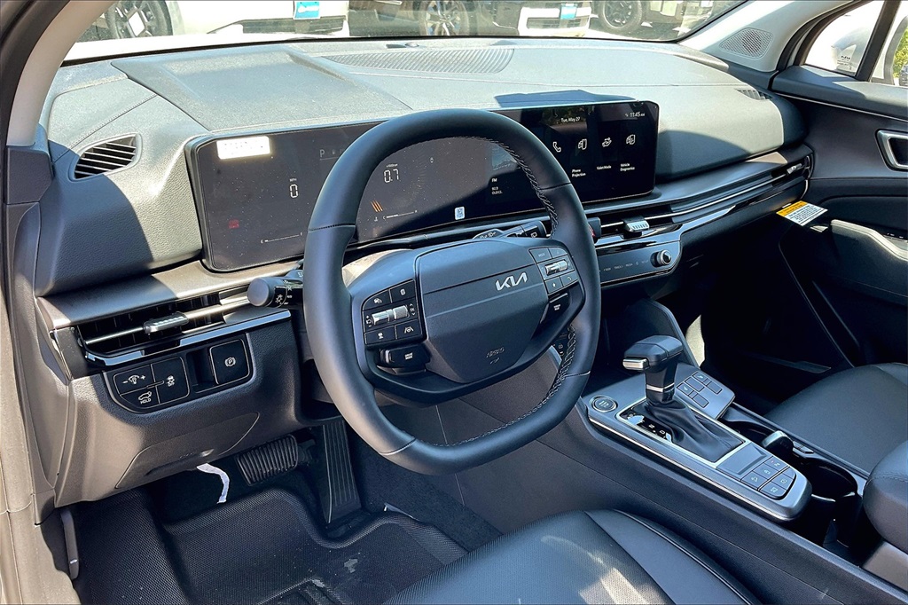 2026 Kia Sportage EX - Photo 9