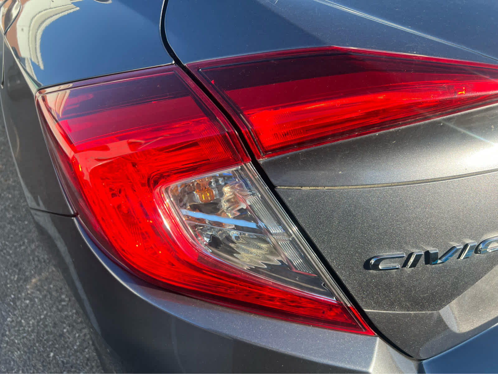 2018 Honda Civic LX - Photo 8