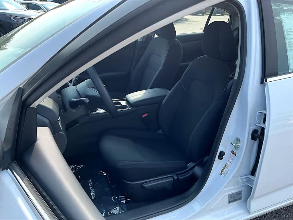 2025 Nissan Sentra S - Photo 11