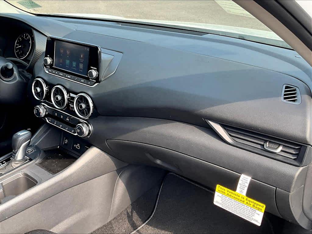 2025 Nissan Sentra S - Photo 10